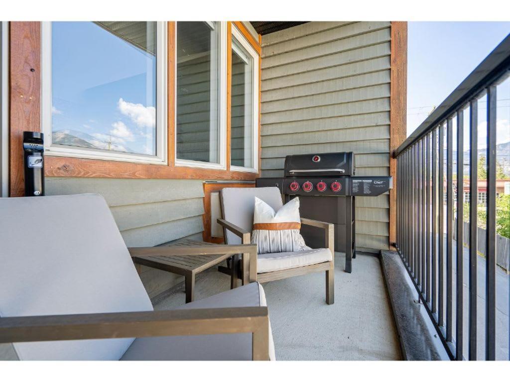 The Grizzly House I Sleep 7 I Patio & Bbq I 55 Tv Apartamento Invermere Exterior foto