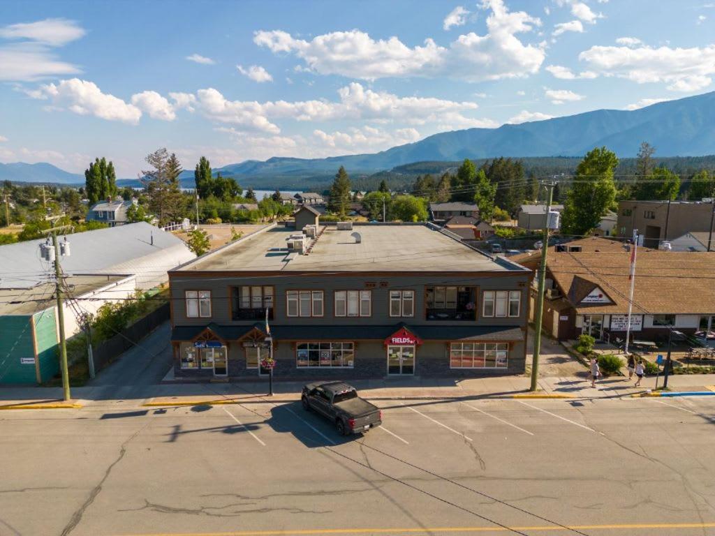 The Grizzly House I Sleep 7 I Patio & Bbq I 55 Tv Apartamento Invermere Exterior foto